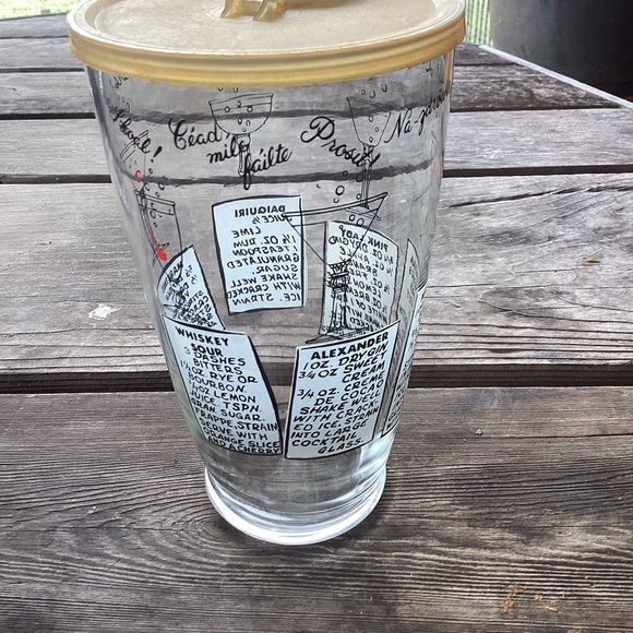 MCM Vintage Cocktail Shaker with lid - Picture 3 of 4